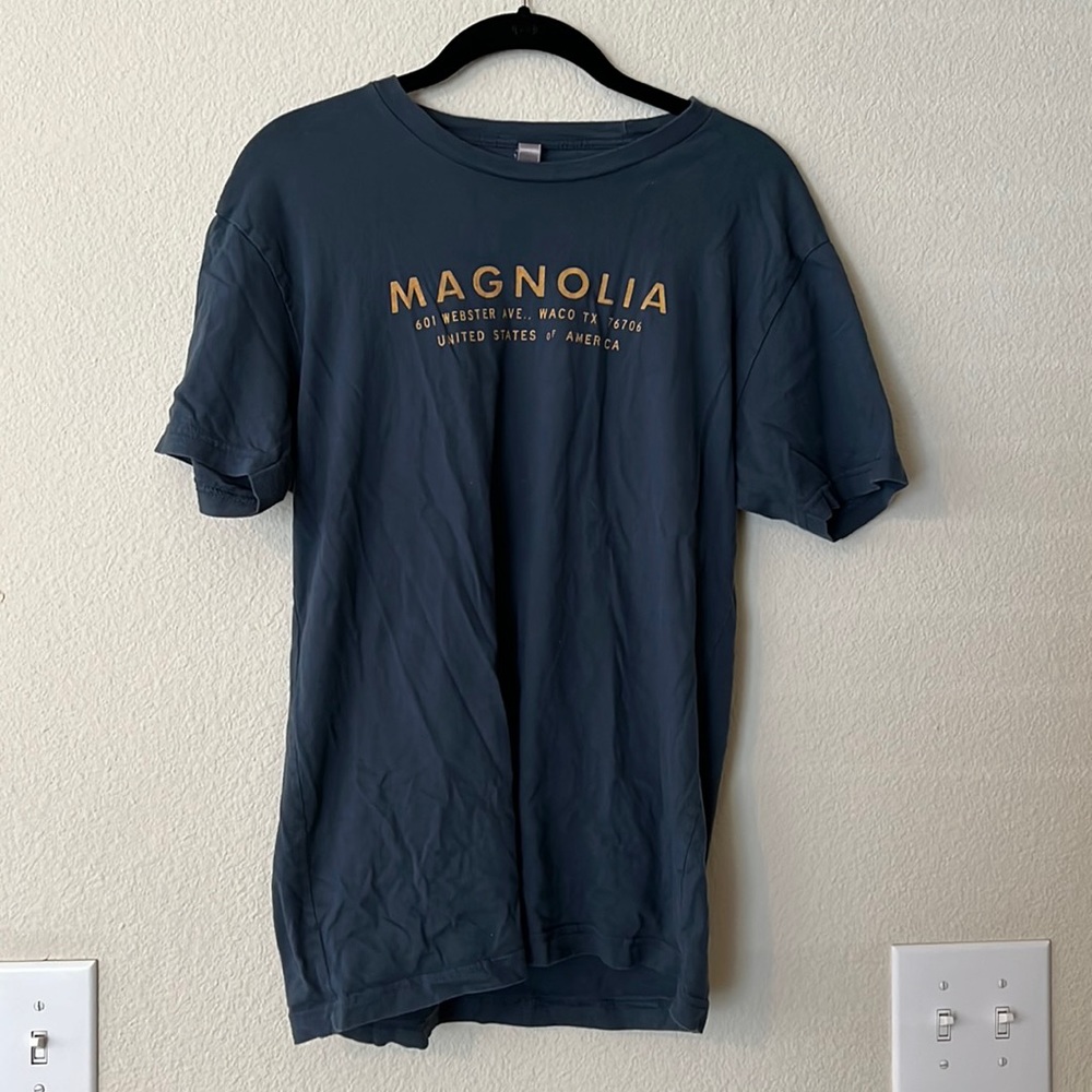 Magnolia T-Shirt